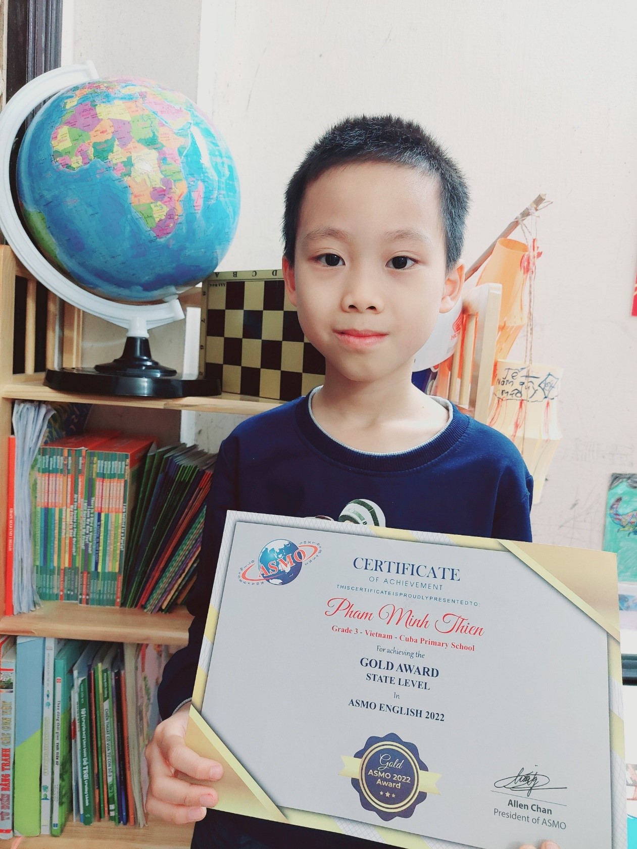 Phạm Minh Thiên – Cậu học trò nhỏ tích cực tham gia các hoạt động của trường  Tiểu học Việt Nam - Cu Ba